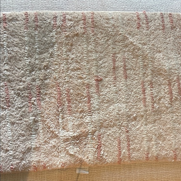 Threshold Cream and Pink Bath Mat - Picture 1 of 1